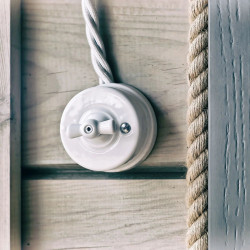 Porcelain vintage 2 way switch