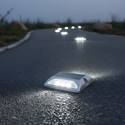 LED de iluminação solar de encastrar à beira da estrada + reflector